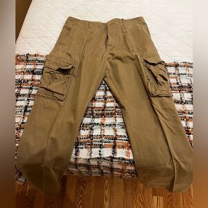 Old Navy “the broken-in” cargo men’s size 36x34 NWOT
